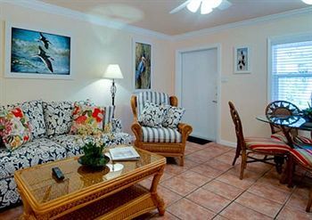 Tropic Isle At Anna Maria Island Inn Bradenton Beach Exterior photo