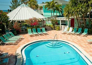 Tropic Isle At Anna Maria Island Inn Bradenton Beach Exterior photo